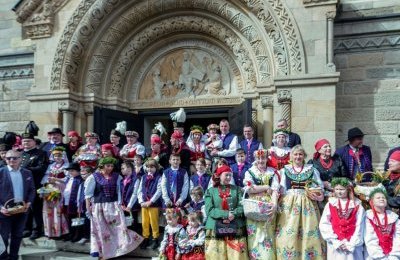 770 osób w strojach regionalnych na 770 urodziny