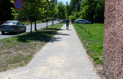 Chodniki przy ul. św. Piotra i Łużyckiej przebu