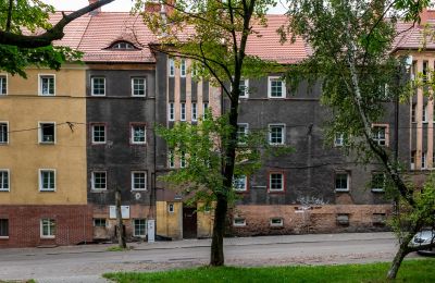 Trwają prace termomodernizacyjne budynku przy ul.