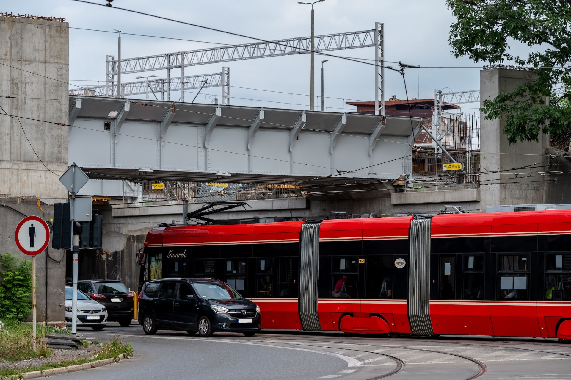 Od 30 sierpnia od godz. 20:00 do godzin nocnych z 1 na 2 września zamknięty będzie przejazd pod wiaduktem nad ul. Zabrzańską