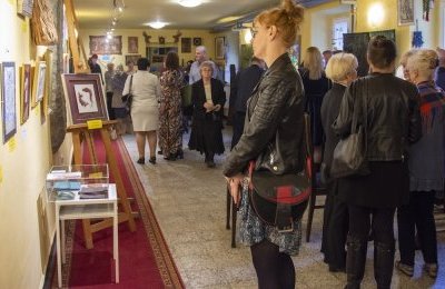 Jesienny wernisaż na Knajfeldzie