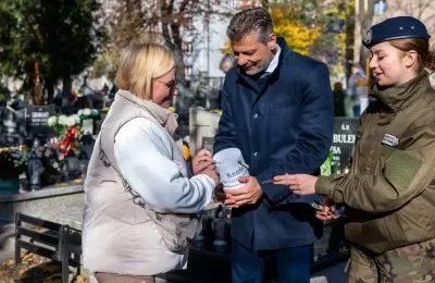 Na bytomskich cmentarzach trwają kwesty