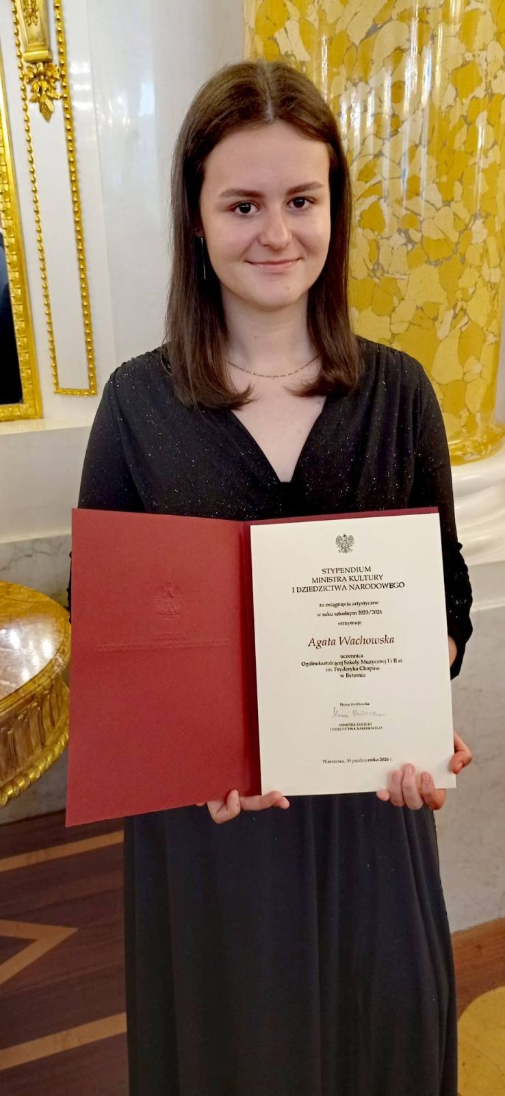 Agata Wachowska, uczennica Ogólnokształcącej Szkoły Muzycznej w Bytomiu otrzymała stypendium Ministra Kultury i Dziedzictwa Narodowego