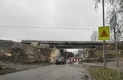 Zamknięty przejazd i przejście dla pieszych pod