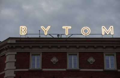 Historyczny neon znowu świeci