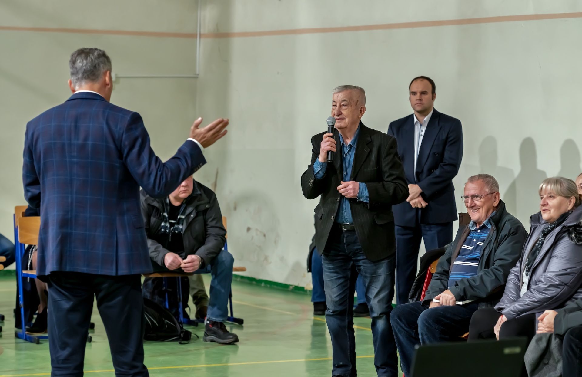 Mieszkańcy pytali m.in. o miejsca parkingowe w Rozbarku 