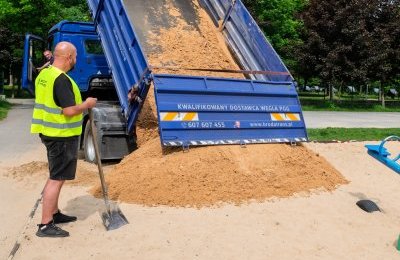 Kilkaset ton świeżego piasku zostanie wysypanych