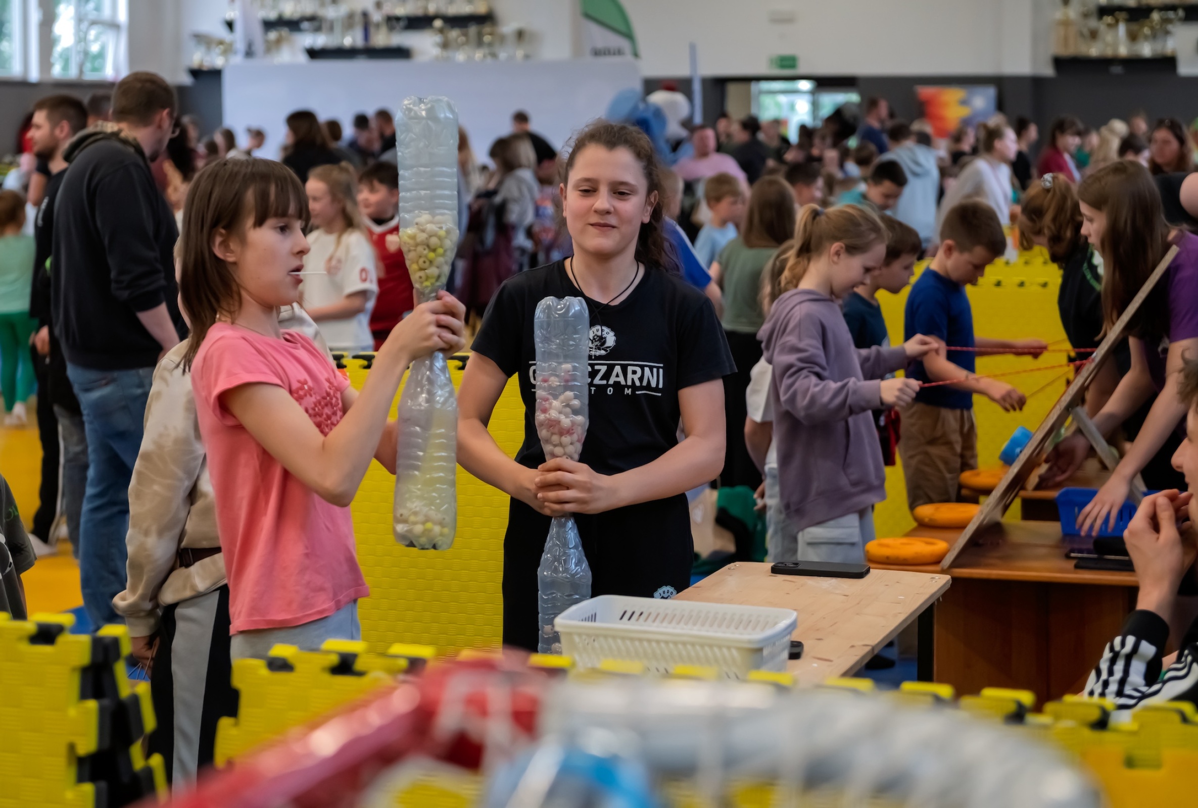 Piknik charytatywny dzieci pomagają dzieciom 