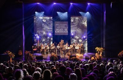 Festiwal Piosenki Poetyckiej "Kwiaty na Kamieniach
