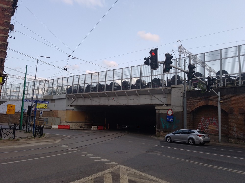 Trwa przebudowa wiaduktu kolejowego w Zamłyniu