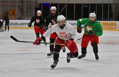 Hokejowa Reprezentacja Polski U20 trenuje na bytom