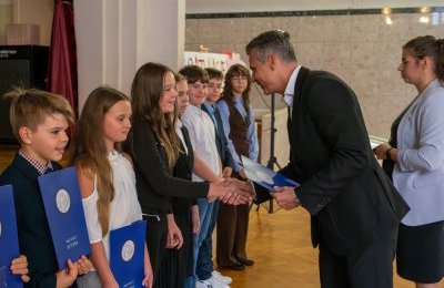 Nagrody dla zdolnych uczniów 