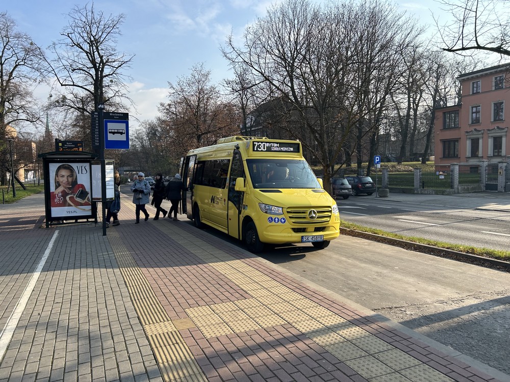 Śródmiejska linia minibusowa 730 wraca na stałą trasę Śródmiejska linia minibusowa 730 wraca na stałą trasę