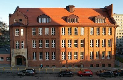 Elewacja gmachu Szkoły Podstawowej nr 6 jak nowa