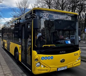 Uwaga pasażerowie! Świąteczne zmiany w komunika