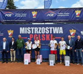 Worek medali dla tenisistów i tenisistek Górnika