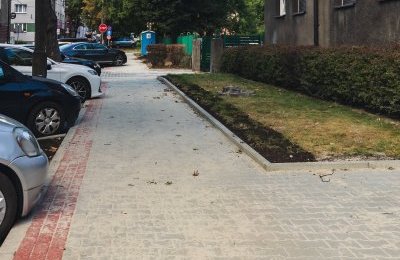 Trwa przebudowa trzech chodników w Śródmieściu