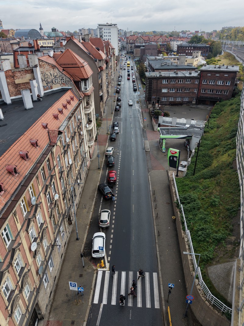 Na ulicy Miarki rozpoczną się prace związane z odnową oznakowania poziomego Na ulicy Miarki rozpoczną się prace związane z odnową oznakowania poziomego