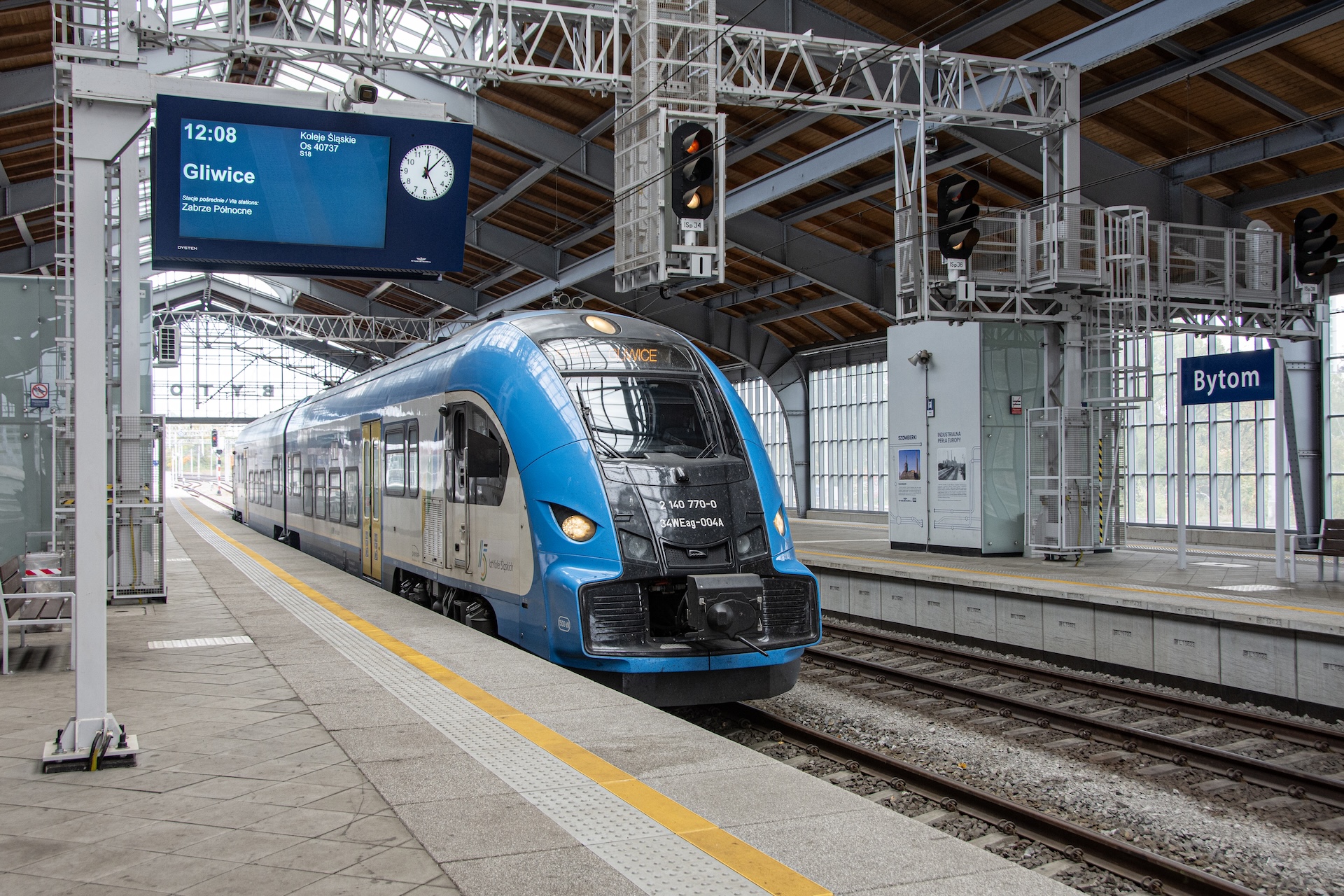 Zyskujące coraz większą popularność połączenie kolejowe Bytomia z Gliwicami ma być jedną z pierwszych tras Kolei Metropolitalne Zyskujące coraz większą popularność połączenie kolejowe Bytomia z Gliwicami ma być jedną z pierwszych tras Kolei Metropolitalne