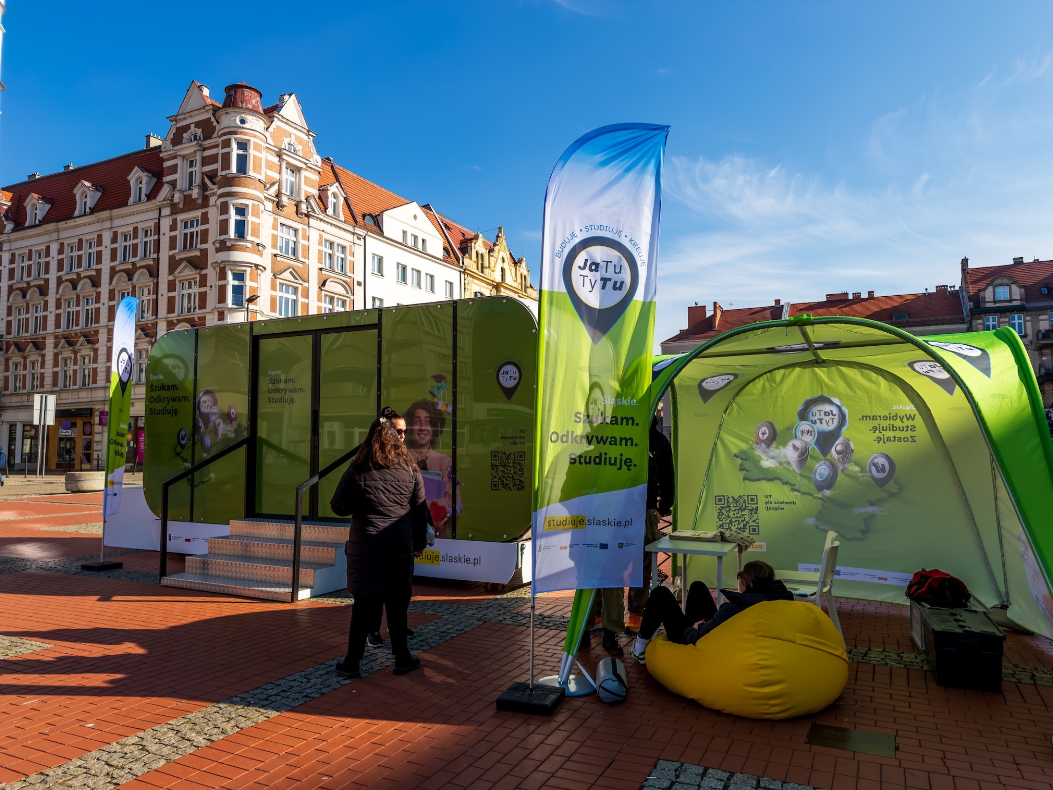 Mobilna naczepa z escape roomem