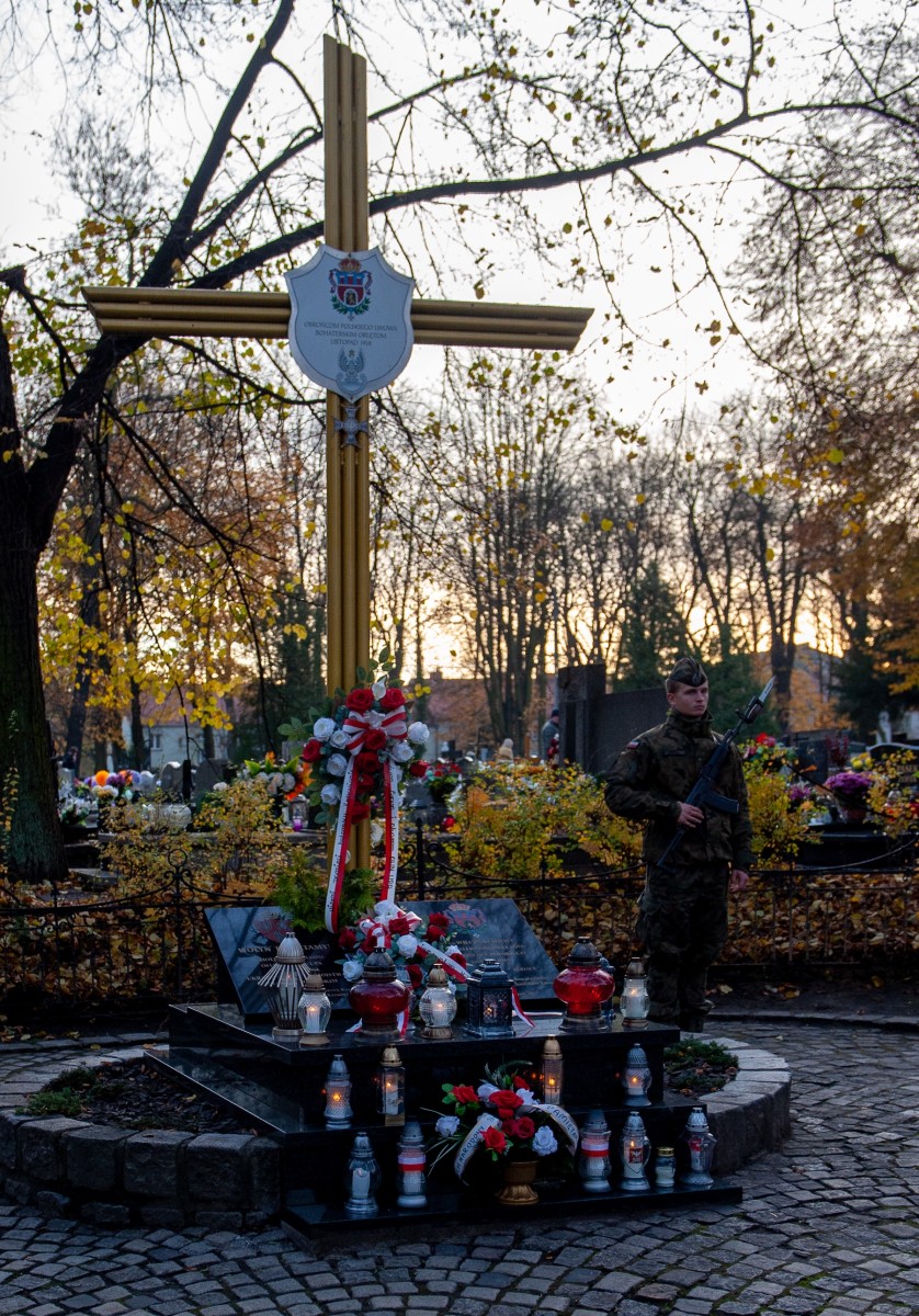 Pod Memoriałem Pamięci na cmentarzu Mater Dolorosa odbędą się kolejne uroczystości upamiętniające obrońców Lwowa oraz polskie ofiary OUN-UPA Pod Memoriałem Pamięci na cmentarzu Mater Dolorosa odbędą się kolejne uroczystości upamiętniające obrońców Lwowa oraz polskie ofiary OUN-UPA