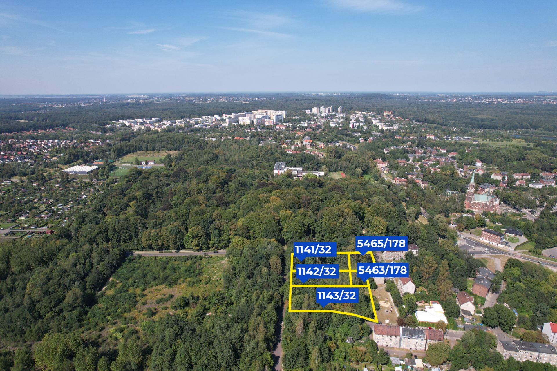 Bluszczowa Street, Racjonalizatorów Street