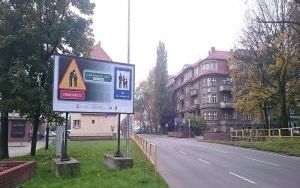 bytom (4x2). kolejowa pl.kruczkowskiego przy_supersamie.jpg