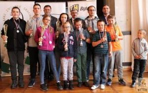 MDK Fabryczna Wrocław - I miejsce w klasyfikacji drużyn.JPG