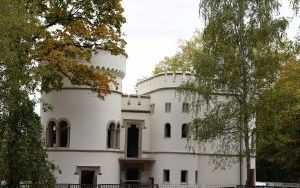 PalacThiele.JPG