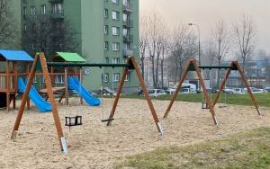 W mieście zmodernizowano place zabaw  (3)