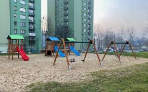 W mieście zmodernizowano place zabaw  (4)