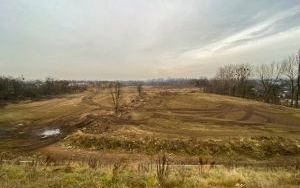 Polonia z nowym boiskiem i zapleczem treningowym (7)