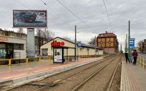 Pasażerowie już mogą korzystać z trzech zmodernizowanych przystanków (6)