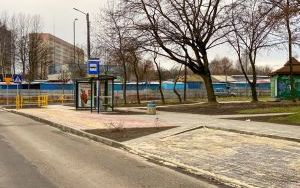 Pasażerowie już mogą korzystać z trzech zmodernizowanych przystanków (8)