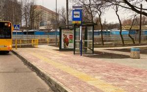 Pasażerowie już mogą korzystać z trzech zmodernizowanych przystanków (10)