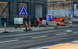 Pasażerowie już mogą korzystać z trzech zmodernizowanych przystanków (1)