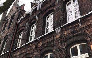Usuń śnieg i sople z dachu!  (1)