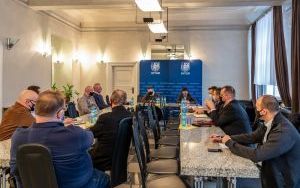 Akcja zima. Prezydent spotkał się z przedstawicielami firm odpowiadającymi za odśnieżanie (4)