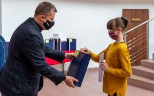 Uczniowie pamiętają o Żołnierzach Wyklętych-Niezłomnych (8)