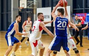 Zwycięstwo koszykarzy na zakończenie rundy zasadniczej (3)