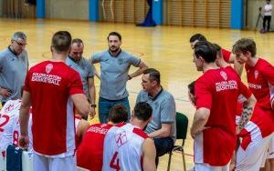 Mecz koszykówki (8)