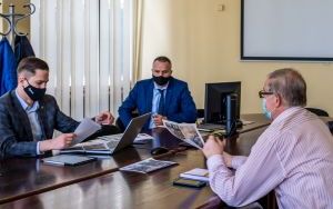 Jak rozwiązać problem śmieci wokół Rodzinnych Ogrodów Działkowych? (5)