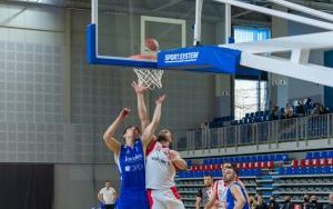 Bytomscy koszykarze nadal w grze (7)