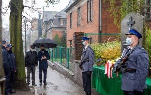 Pamiętamy o poległym policjancie (7)