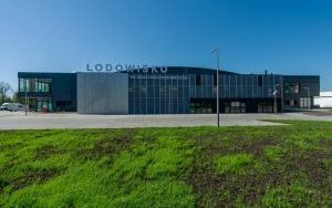 Co słychać na lodowisku? Trwają już ostatnie prace!  (6)