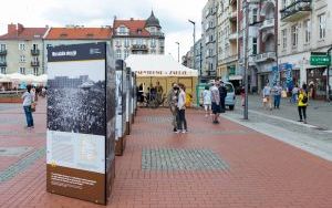 Happening historyczny na bytomskim Rynku (1)