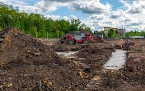 Pierwsza łopata już wbita. Ruszyła budowa nowej inwestycji w KSSE w Bytomiu (6)