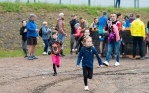 Miłośnicy biegów ekstremalnych sprawdzają swoje umiejętności w biegu Armagedon Active (4)