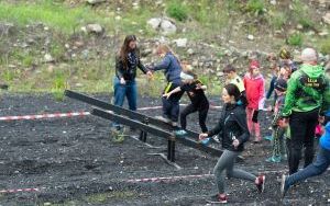 Miłośnicy biegów ekstremalnych sprawdzają swoje umiejętności w biegu Armagedon Active (5)