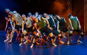 Flying Fish - najnowsza premiera Wydziału Teatru Tańca w Bytomiu na deskach Teatru Rozbark (1)